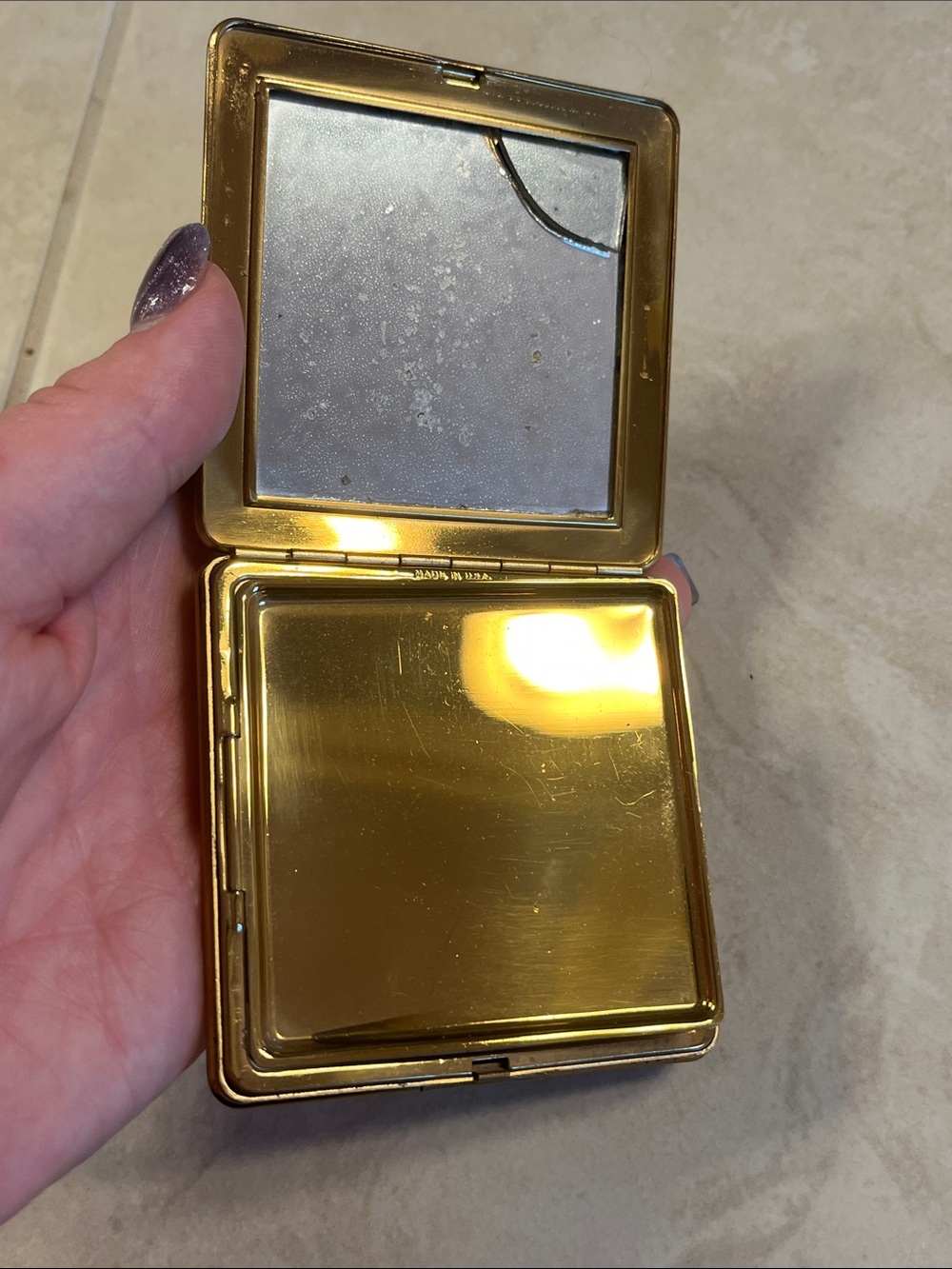 Vintage Gold Rhinestone Compact - Picture 2 of 4